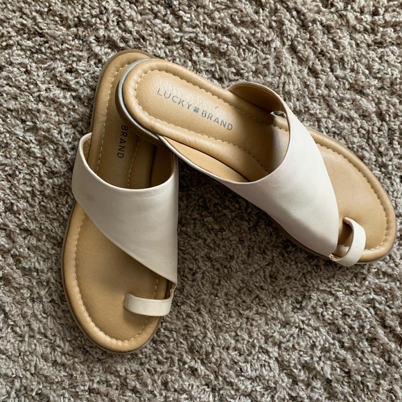 lucky brand sandals